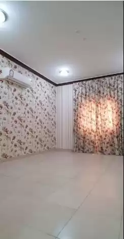yerleşim Hazır Mülk 3 yatak odası U/F Apartman  kiralık içinde Al Sadd , Doha #15957 - 1  image 